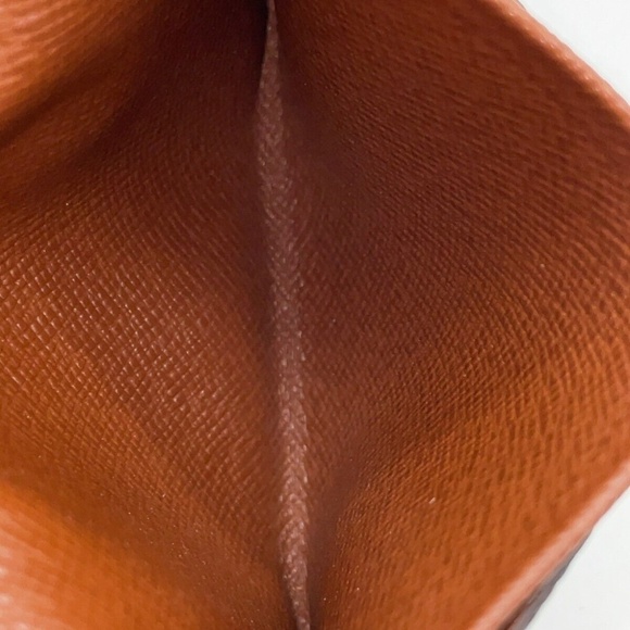 Louis Vuitton Monogram Card case - Picture 10 of 13